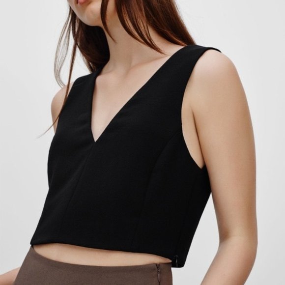 Wilfred Tops - Wilfred Black Dauphine Crop Top Size S